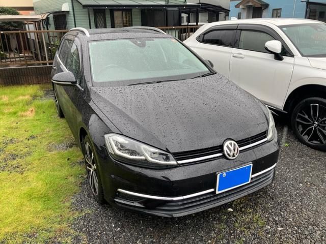 VOLKSWAGEN GOLF VARIANT