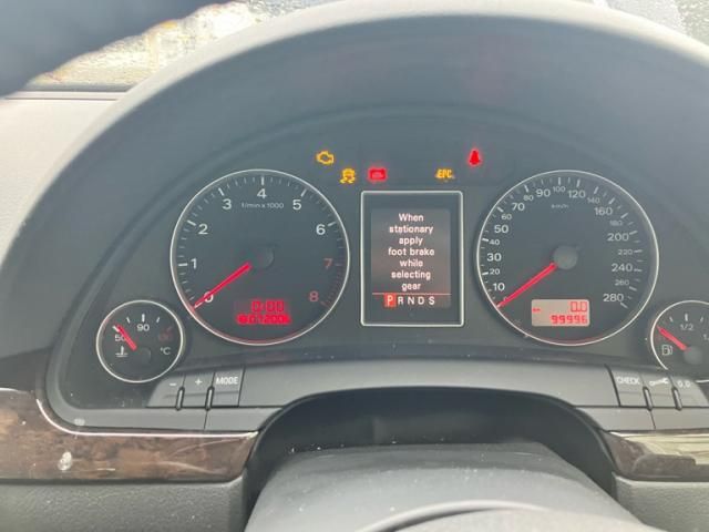 AUDI A4 AVANT