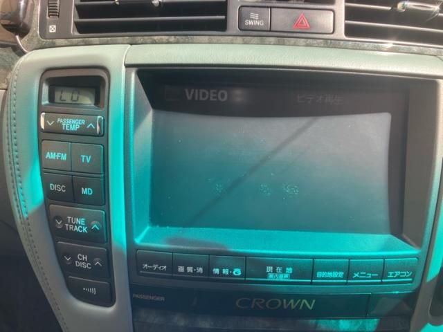 CROWN sedan