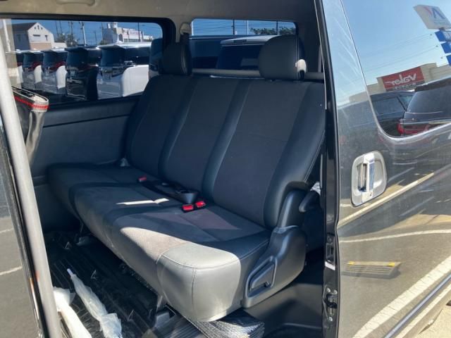 HIACE van 4WD