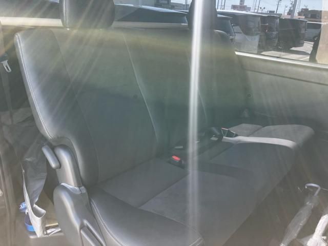 HIACE van 4WD