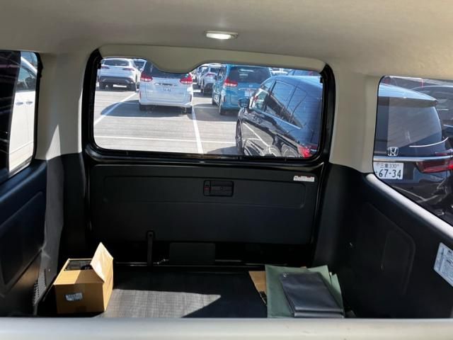 HIACE van 4WD