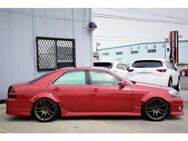 MARK2 sedan