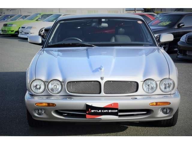 JAGUAR XJseries sedan
