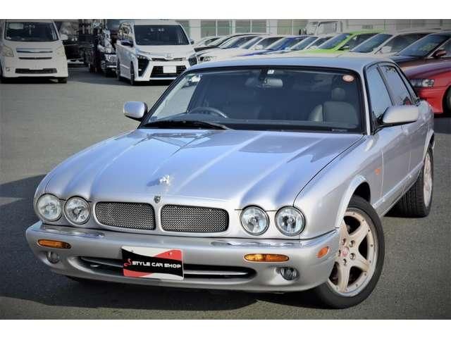 JAGUAR XJseries sedan