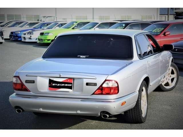 JAGUAR XJseries sedan