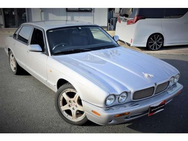 JAGUAR XJseries sedan