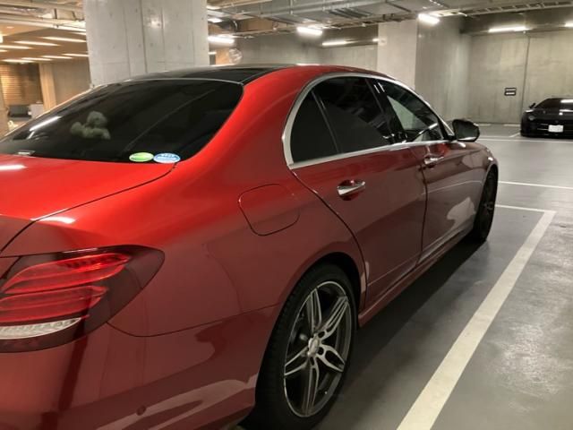 MERCEDES BENZ E class sedan