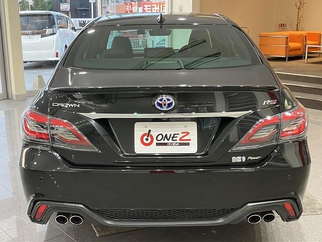 CROWN sedan hybrid 4WD