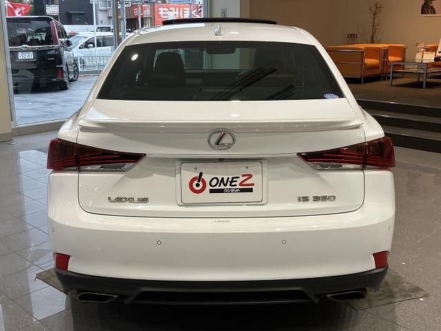 LEXUS IS350