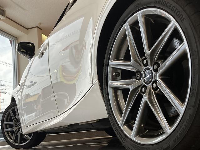 LEXUS IS350