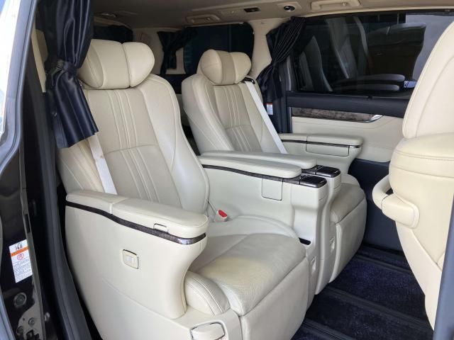 ALPHARD hybrid 4WD