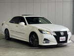 CROWN sedan