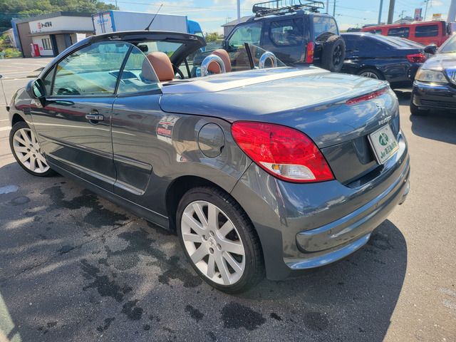 PEUGEOT 207CC