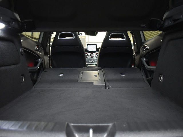 MERCEDES BENZ GLA class