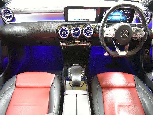 MERCEDES BENZ CLA class