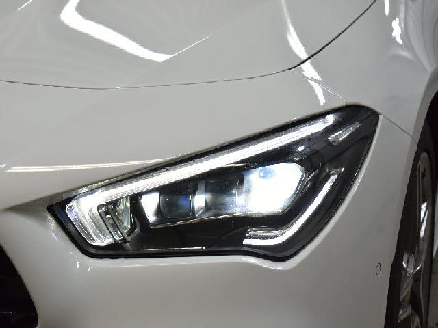 MERCEDES BENZ CLA class