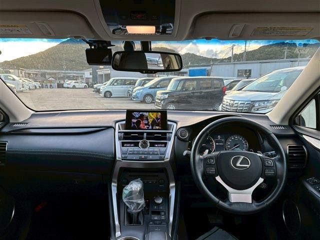 LEXUS NX200t