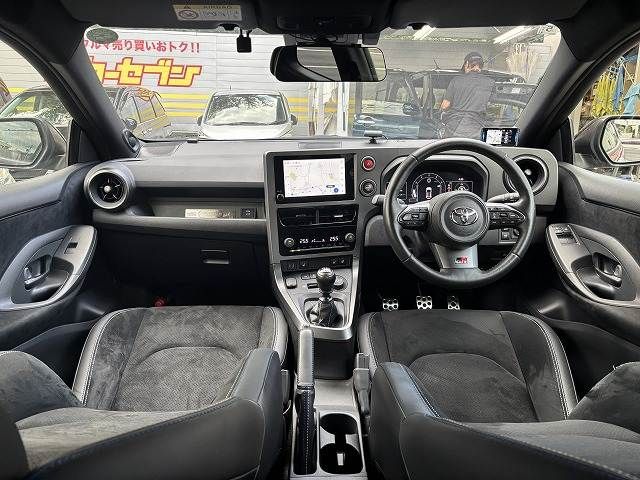GR YARIS