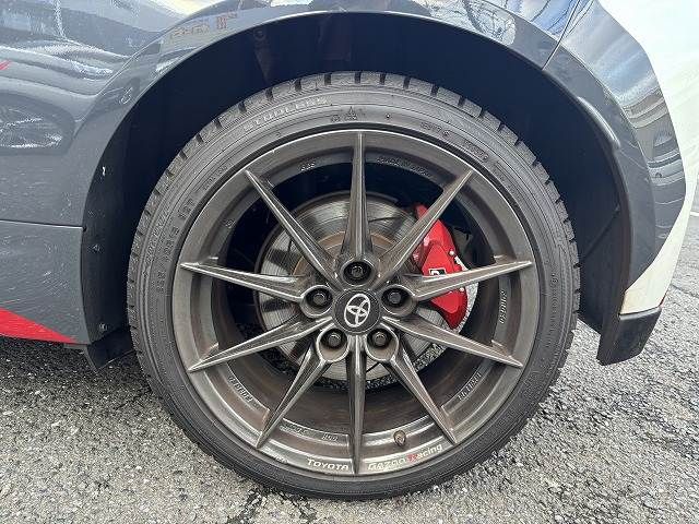 GR YARIS