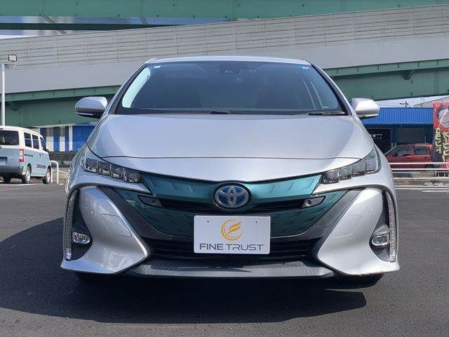 PRIUS PHV
