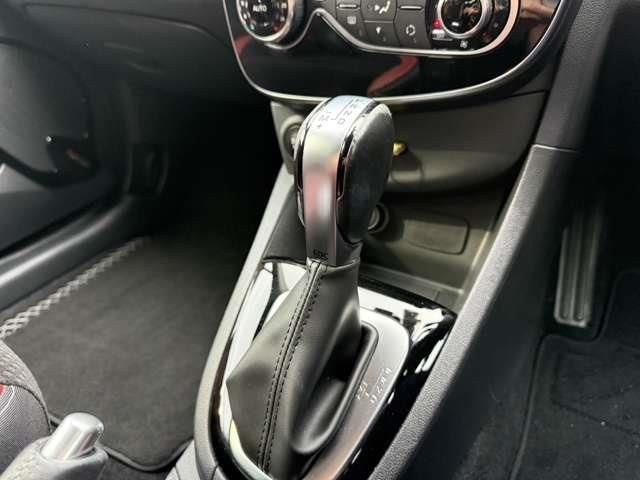 RENAULT LUTECIA