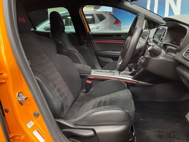 RENAULT MEGANE hatchback