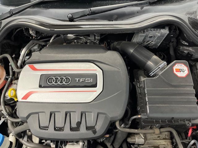 AUDI S1