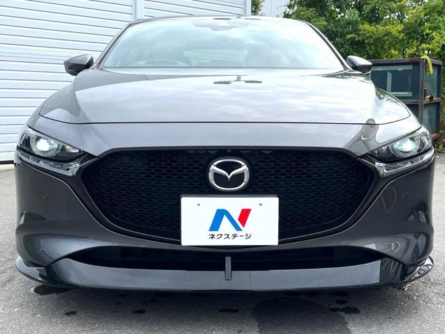 MAZDA3 FASTBACK