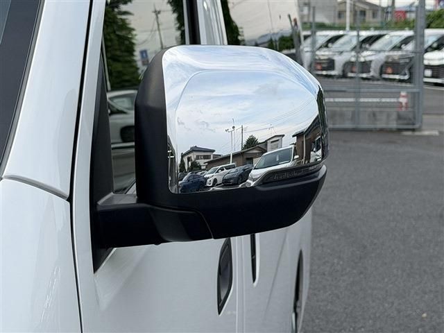 CARAVAN van 2WD