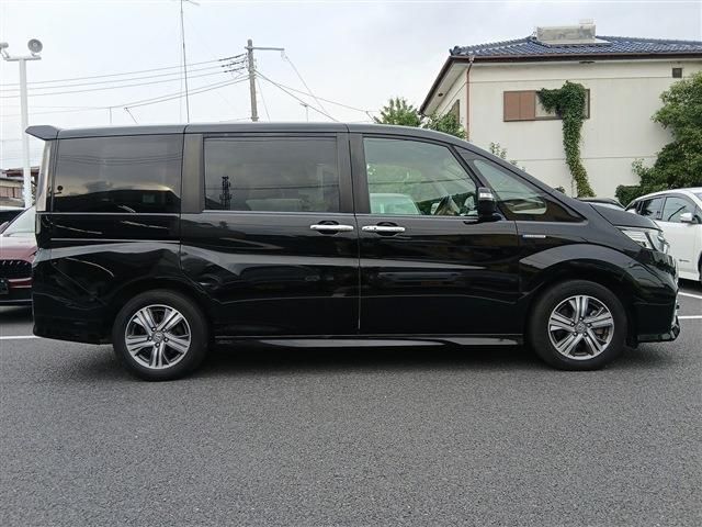 STEPWAGON e:HEV SPADA