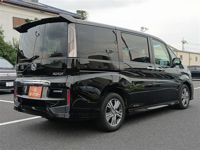 STEPWAGON e:HEV SPADA