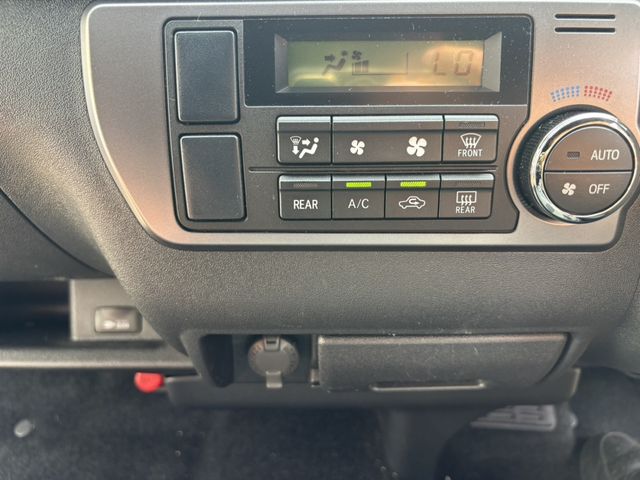 HIACE van 2WD