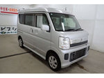 NV100 CLIPPER RIO