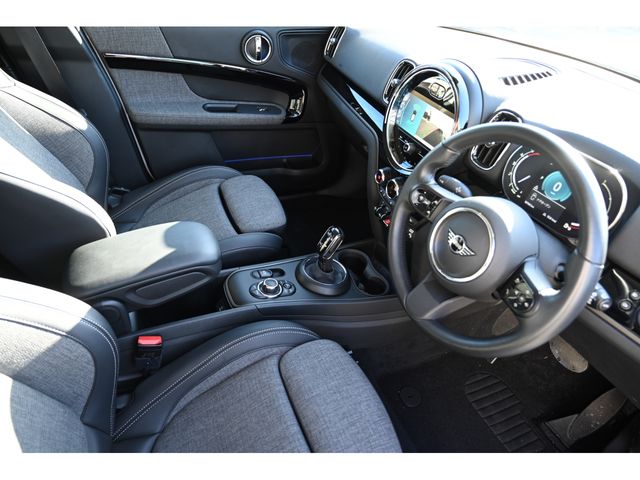 MINI COOPER D CROSSOVER