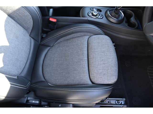 MINI COOPER D CROSSOVER