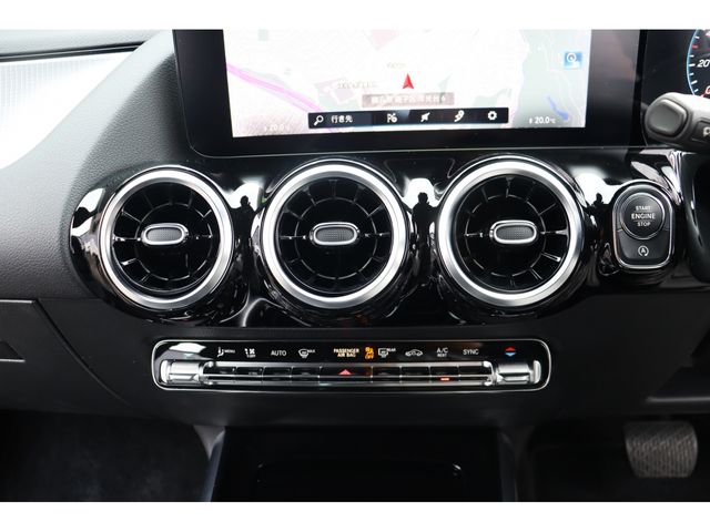 MERCEDES BENZ GLA class