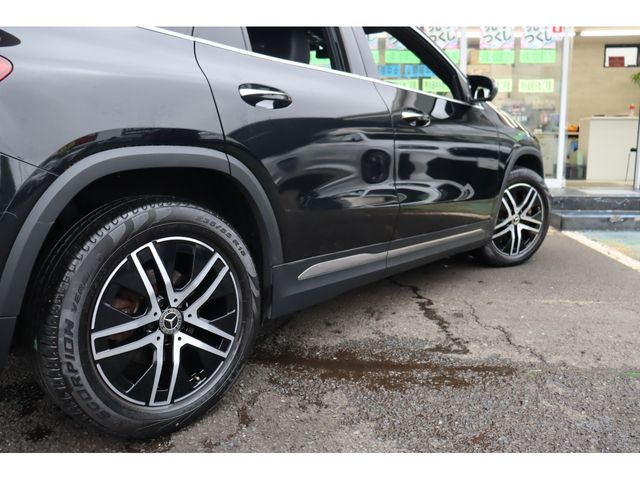 MERCEDES BENZ GLA class