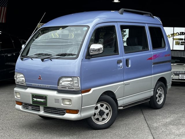 MINICAB BRABO 4WD