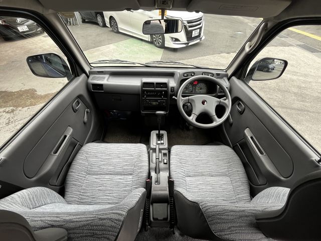 MINICAB BRABO 4WD