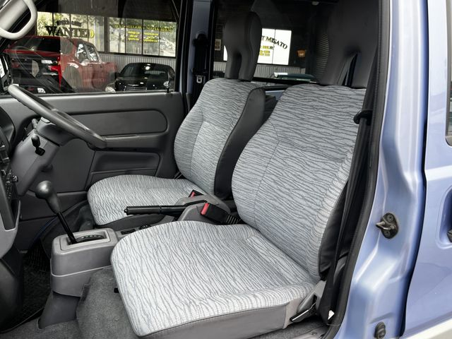 MINICAB BRABO 4WD