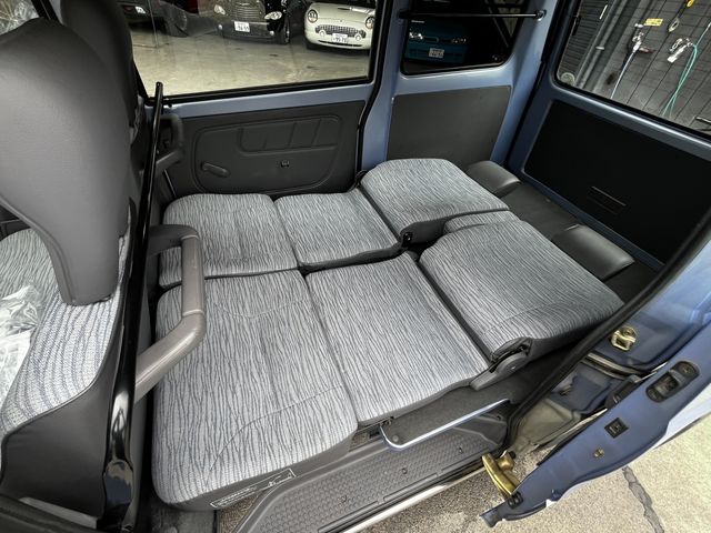 MINICAB BRABO 4WD