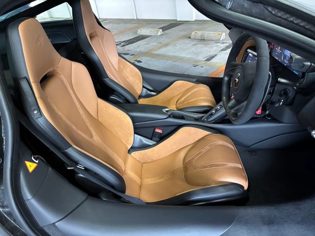 McLaren 750S