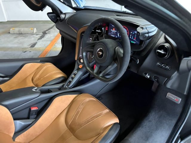 McLaren 750S