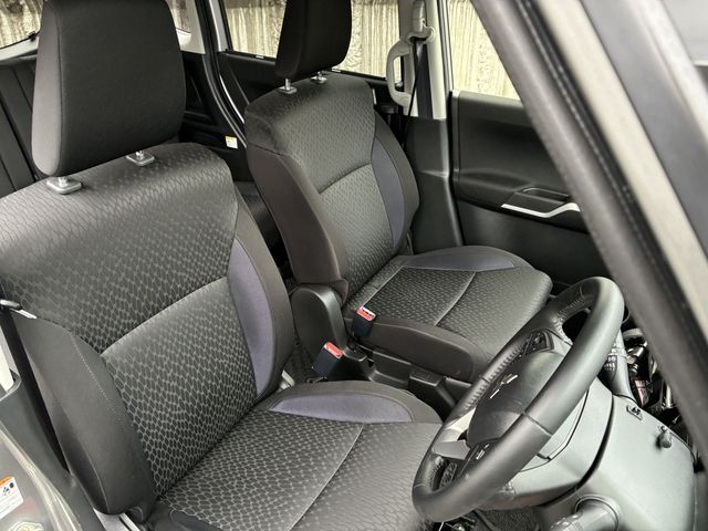 DELICA D:2 CUSTOM 2WD