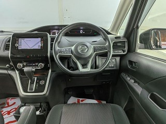 SERENA  S-HYBRID 4WD