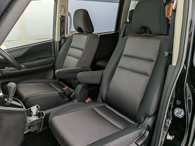 SERENA  S-HYBRID 4WD