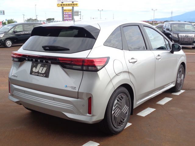 NOTE 4WD