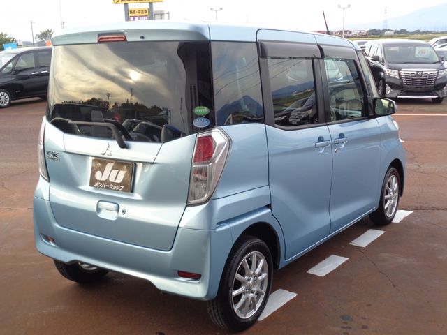 eK SPACE 4WD