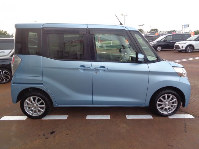 eK SPACE 4WD